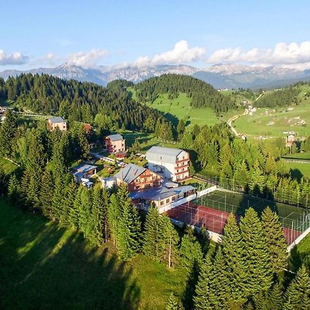 Resort Europark Fundata Bagian luar foto