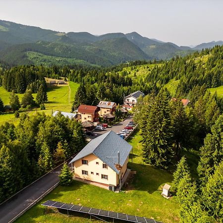 Resort Europark Fundata Bagian luar foto