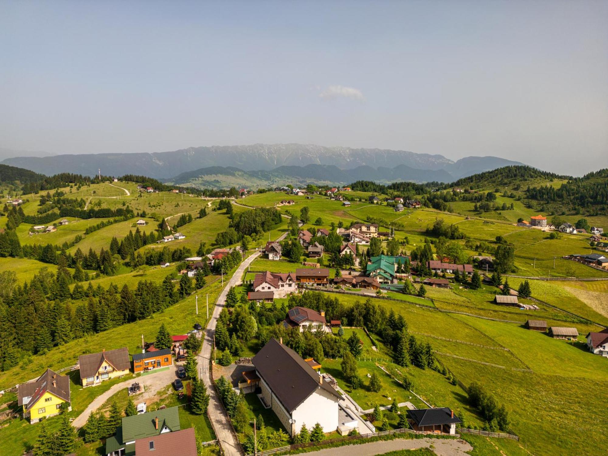 Resort Europark Fundata Bagian luar foto