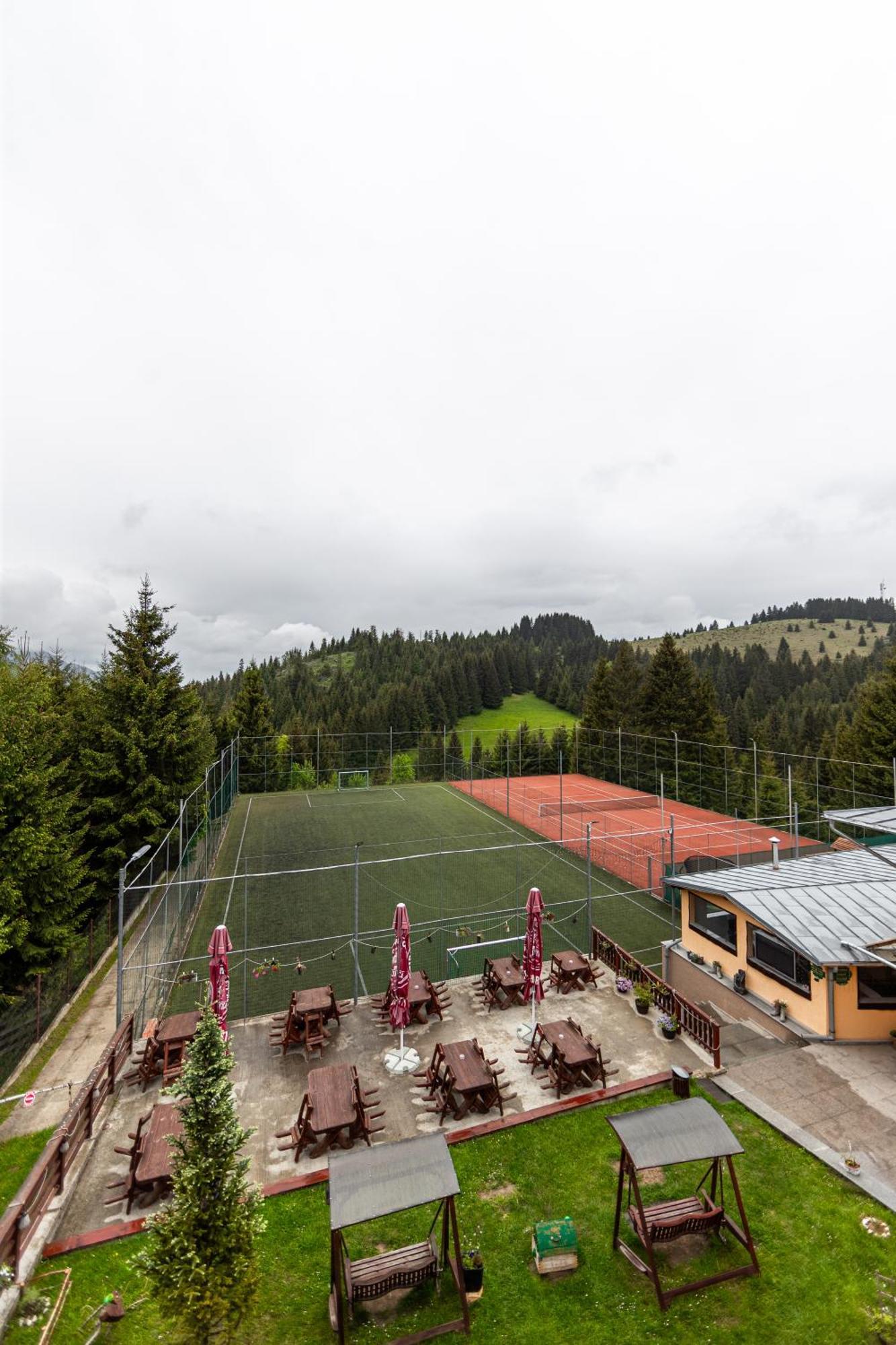 Resort Europark Fundata Bagian luar foto