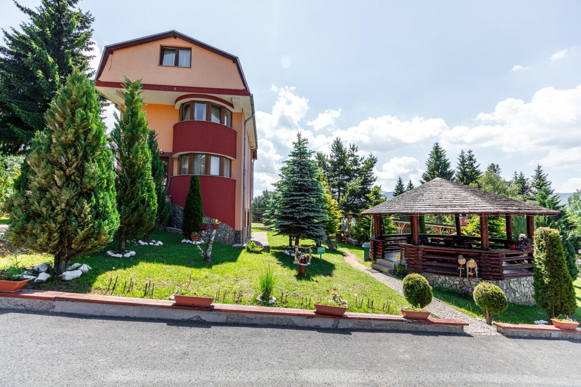 Resort Europark Fundata Bagian luar foto